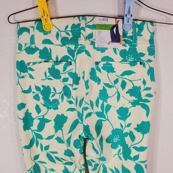 Time And Tru Womens XS Extra Small Stretch Fitted Capri Green Floral Print - Picture 5 of 7
